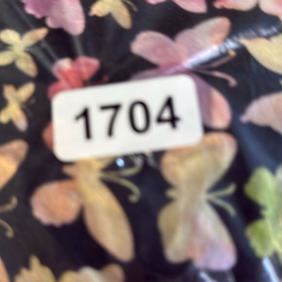 Scooby-doo women’s medium butterfly print short sleeve scrub top - Picture 5 of 5